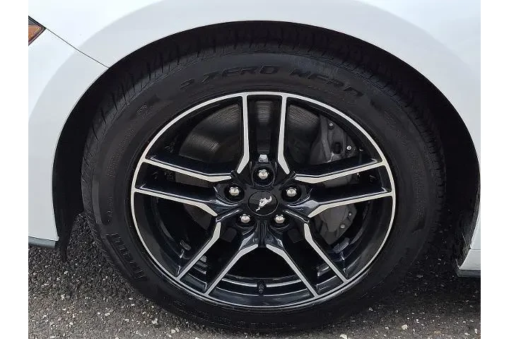 $35997 : Ford Mustang 2023 GT 2dr Fas image 10