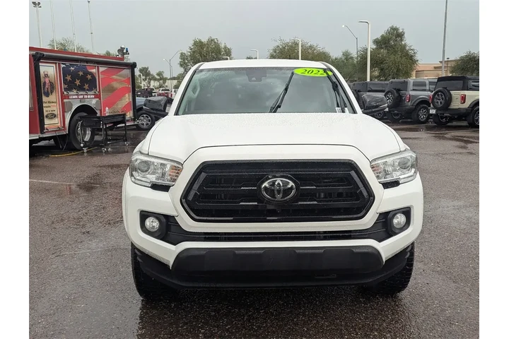 Toyota Tacoma 2022 4x4 TRD P image 9