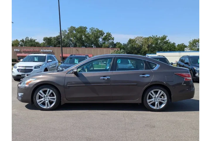 $12974 : 2014 Altima 3.5 SL image 10
