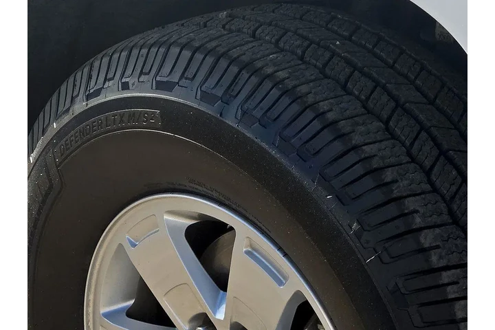 $20562 : GMC Canyon 2018 4x2 Base 4dr image 9