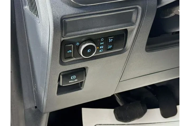 $40000 : Ford F-150 2023 4x4 XL 4dr S image 10