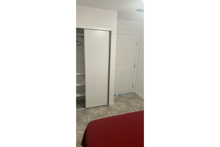 $750 : Rento cuatro pequeño image 1