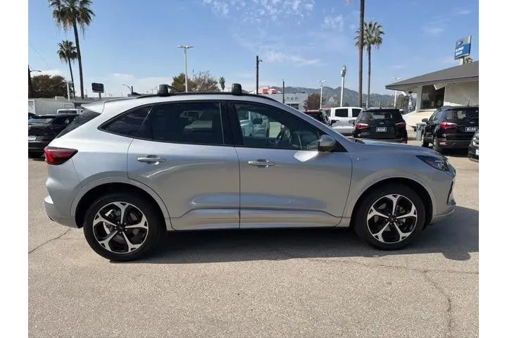 $24900 : Ford Escape Hybrid 2023 AWD image 8