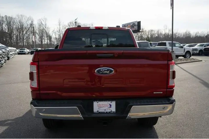 $38741 : Ford F-150 2021 4x4 XL 4dr S image 8