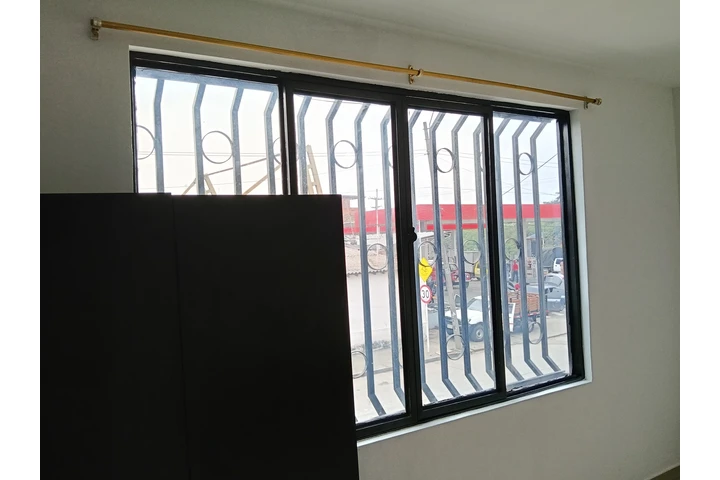 $550000 : Alquiler de estudio dama sola image 3