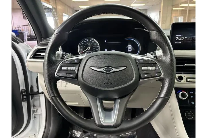 $27300 : Genesis G70 2024 2.5T Standa image 6