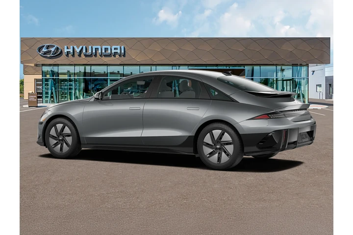 $25990 : Hyundai IONIQ 6 2024 SE 4dr image 4