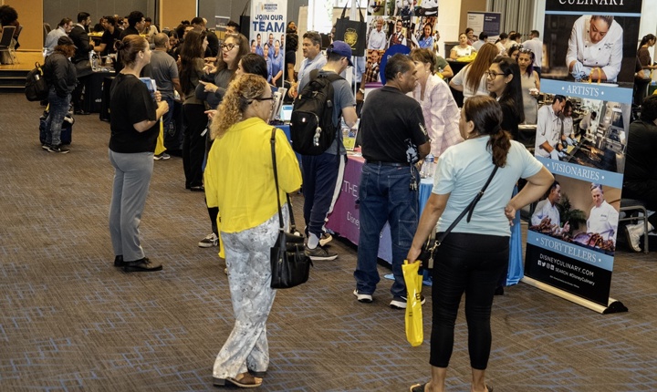 Feria de trabajo de Su Socio de Negocios