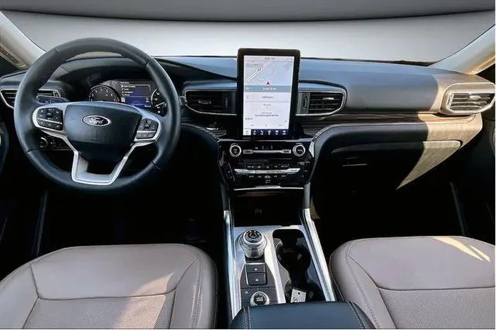 $37000 : Ford Explorer 2023 AWD Limit image 7