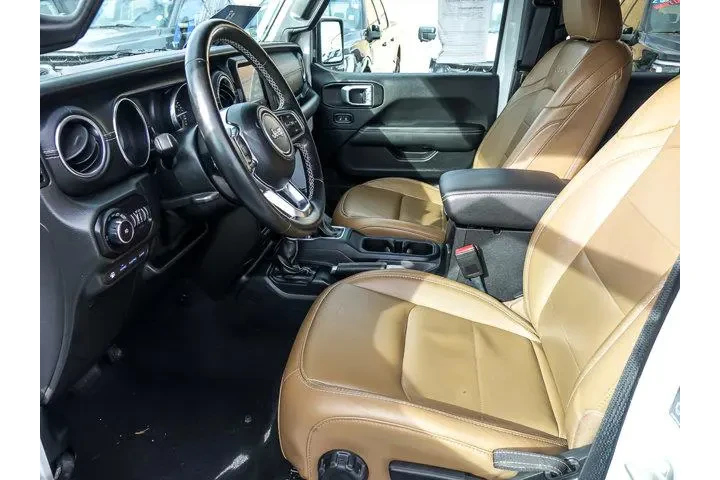 $32875 : Jeep Wrangler Unlimited 2021 image 10