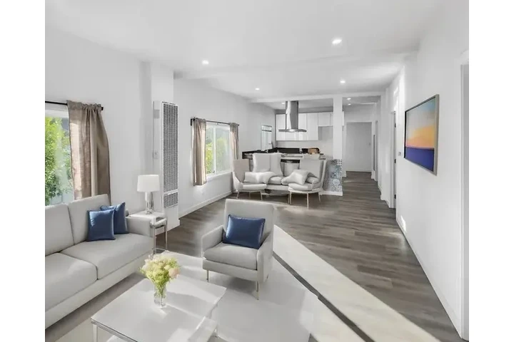 $1000 : Preciosa casa unifamiliar con image 1
