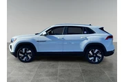 $33330 : Volkswagen Atlas Cross Sport thumbnail