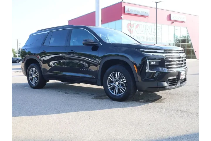 $37477 : Chevrolet Traverse 2024 4X4 image 2