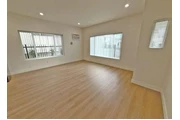 $2250 : 3 bedroom Apt available in LA thumbnail