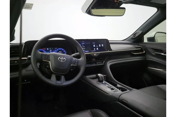 $36998 : Toyota Crown 2023 AWD Limite image 9