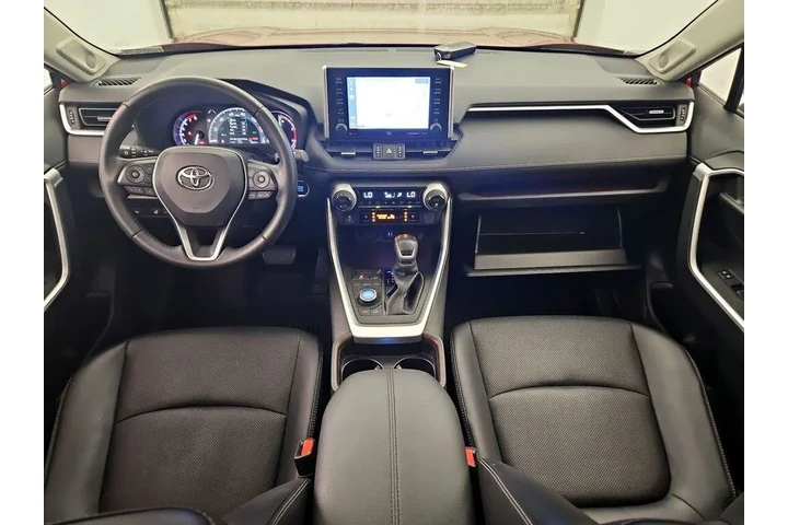 $28998 : Toyota RAV4 2019 AWD Limited image 9