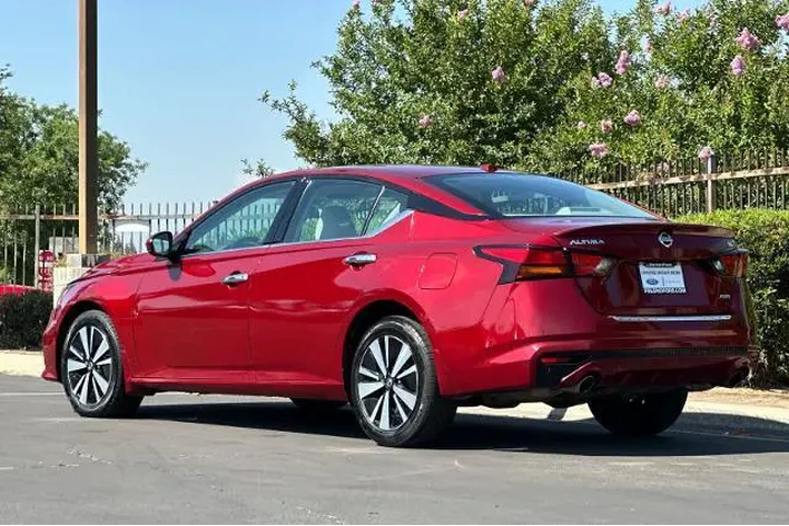 $16939 : Nissan Altima 2022 AWD 2.5 S image 6