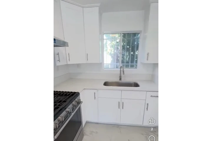 $3500 : Remodelada lista para moverse image 8