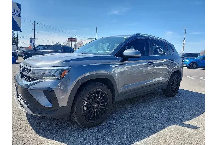 $15998 : Volkswagen Taos 2022 SE 4dr image 6