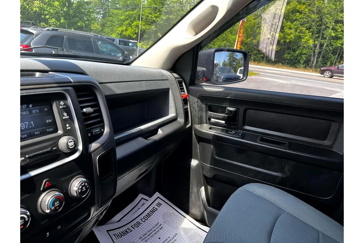 $22900 : Ram 1500 Classic 2019 4x4 Tr image 9