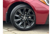 $23407 : Toyota Corolla 2024 SE 4dr S thumbnail