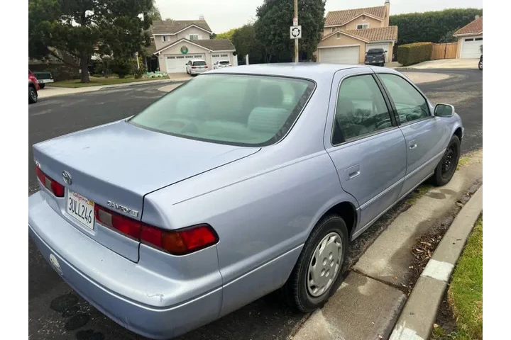 $5100 : 1997 Camry LE image 1