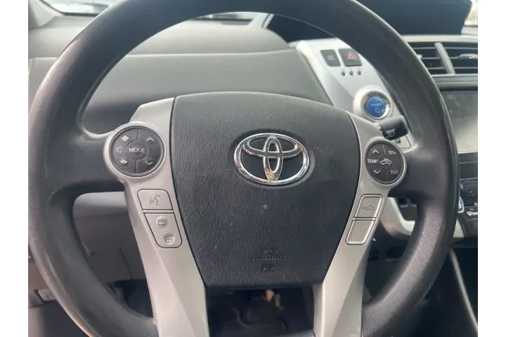 $10424 : Toyota Prius v 2012 Two 4dr image 8