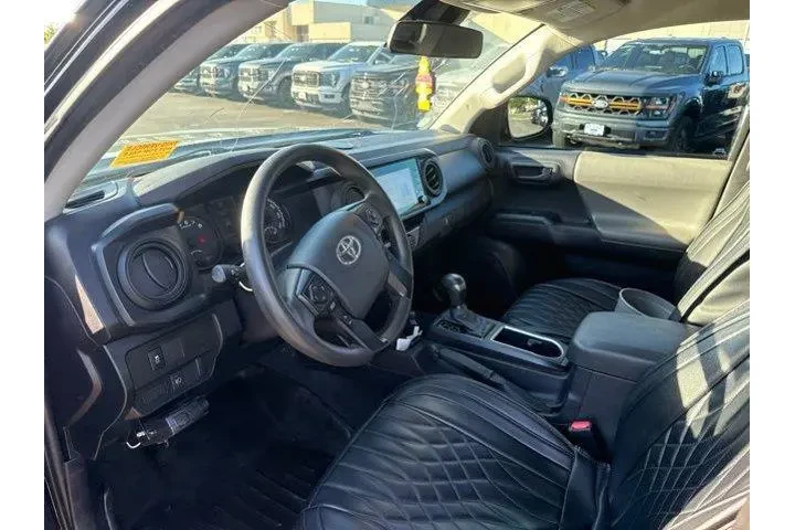 $18500 : Toyota Tacoma 2020 4x2 SR5 4 image 10