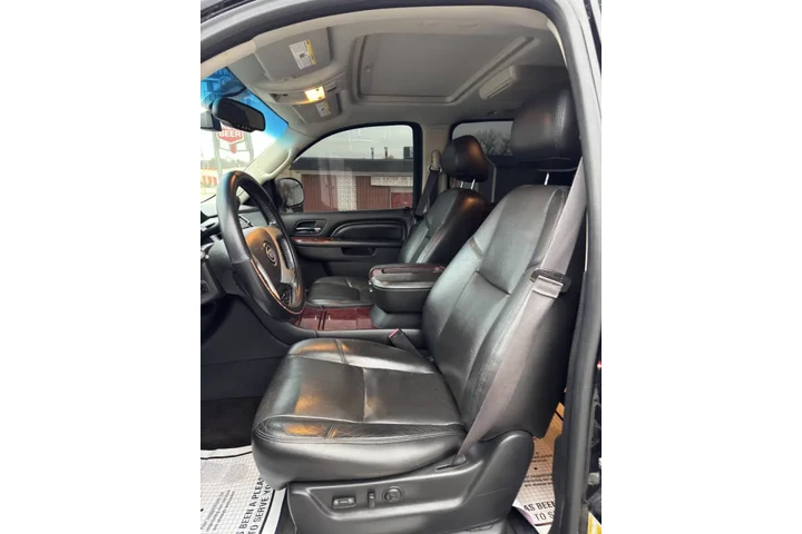 $14550 : 2014 Escalade ESV Luxury image 9