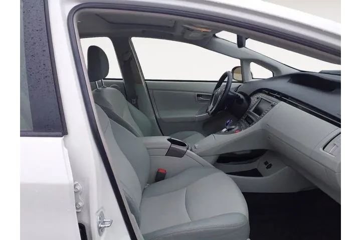 $16261 : Toyota Prius 2015 One 4dr Ha image 9