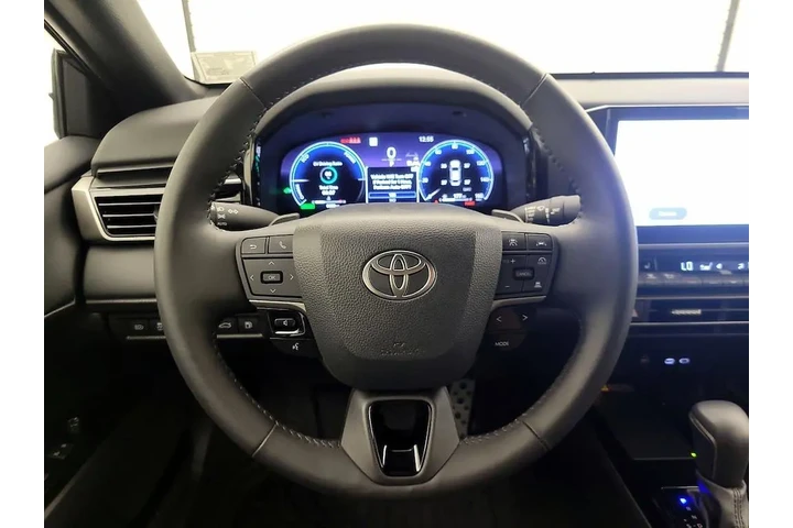 $39998 : Toyota Camry 2025 SE 4dr Sed image 10