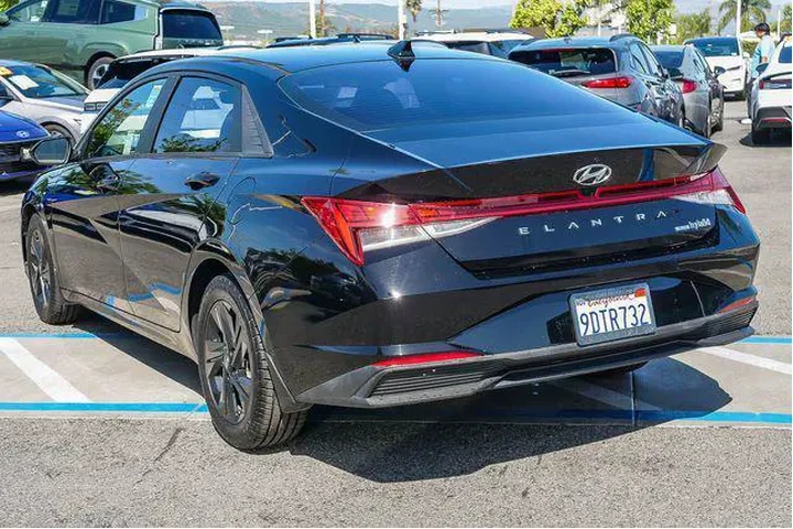 $21000 : Hyundai ELANTRA Hybrid 2023 image 7