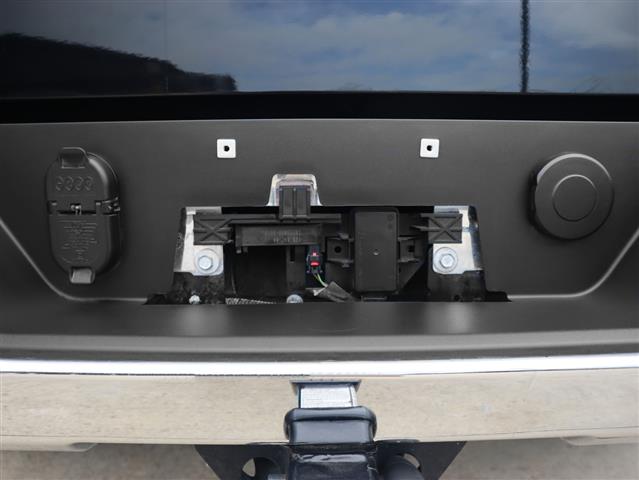 $41995 : 2021 Silverado 1500 LTZ Crew image 8