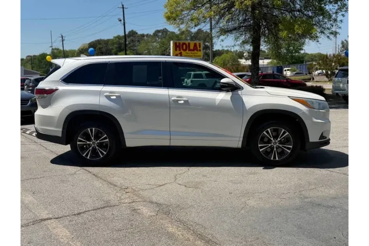 $19900 : 2016 Highlander XLE image 8