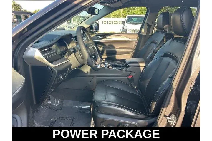 $28835 : Jeep Grand Cherokee 2023 4x2 image 10