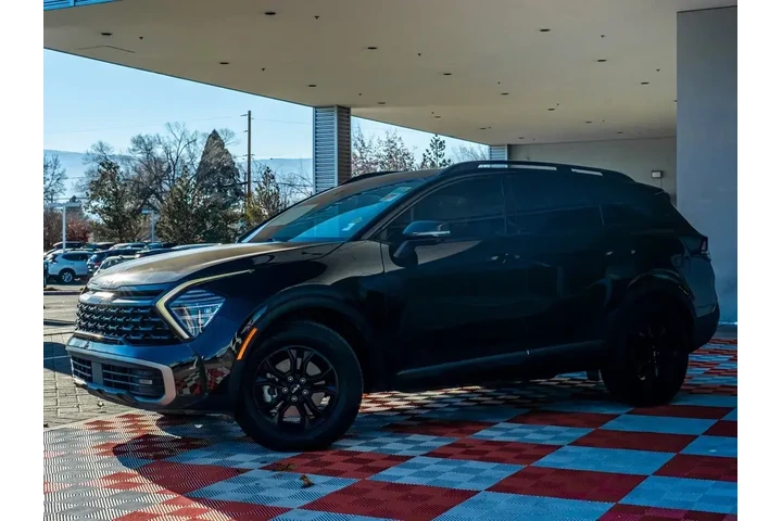 $21887 : Kia Sportage 2023 AWD X-Pro image 1