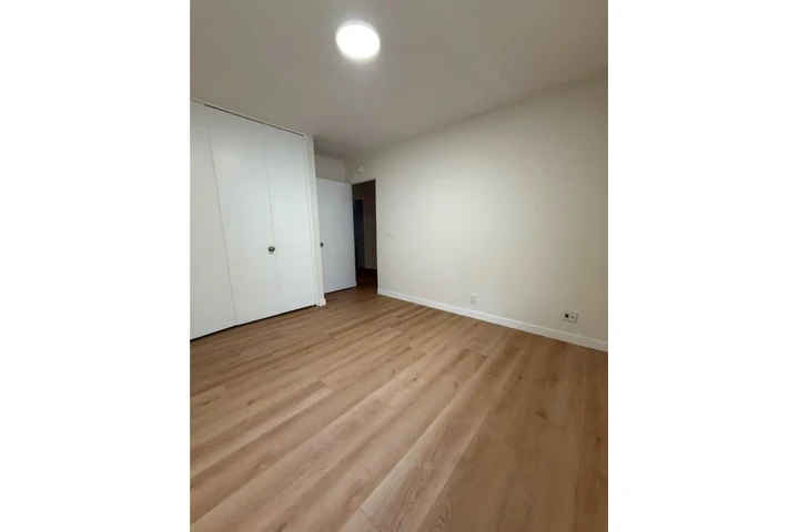 $2380 : 3 BED 2 BATH IN LOS ANGELES image 5