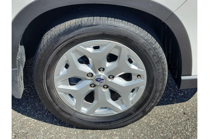 $26995 : Subaru Forester 2024 AWD Bas image 8