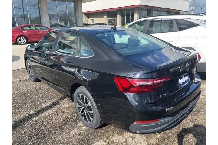 $18977 : Volkswagen Jetta 2023 S 4dr image 6