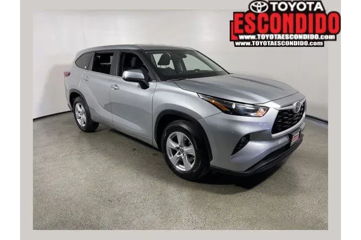 $39487 : Toyota Highlander 2025 LE 4d image 1