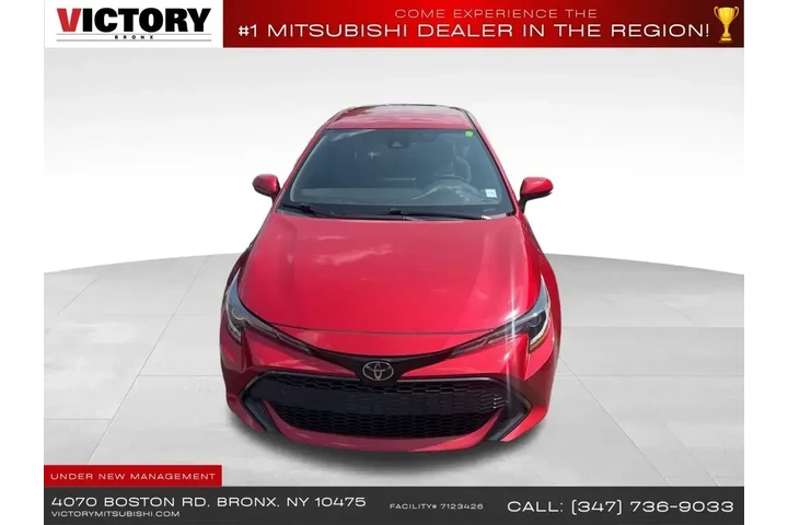 $16495 : Toyota Corolla Hatchback 202 image 2