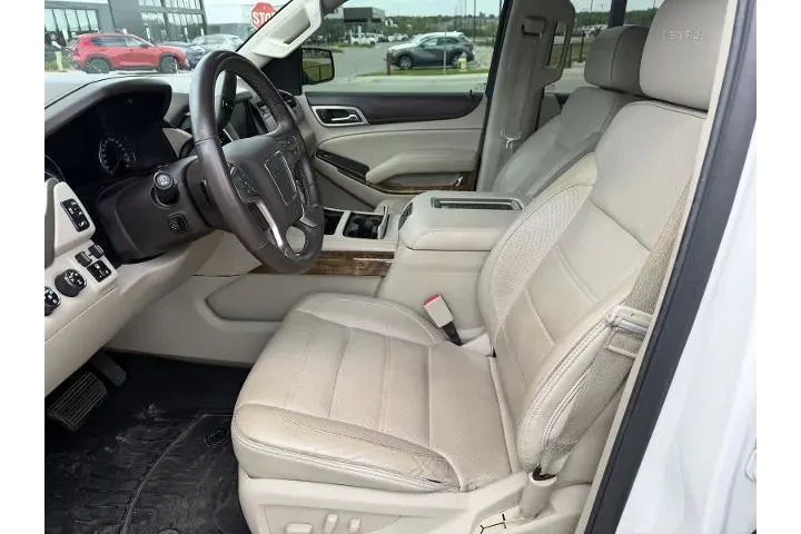 $22944 : GMC Yukon 2016 4x4 Denali 4d image 5