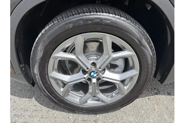 $29988 : BMW X3 2024 sDrive30i 4dr Sp image 9
