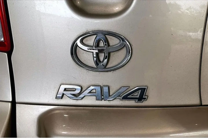 $7991 : Toyota RAV4 2012 Base 4dr SU image 9
