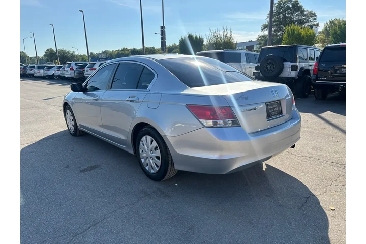 $7980 : 2009 Accord Sdn 4dr I4 Auto LX image 4
