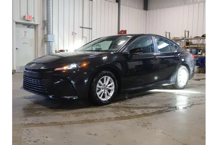 $24277 : Toyota Camry 2025 SE 4dr Sed image 3