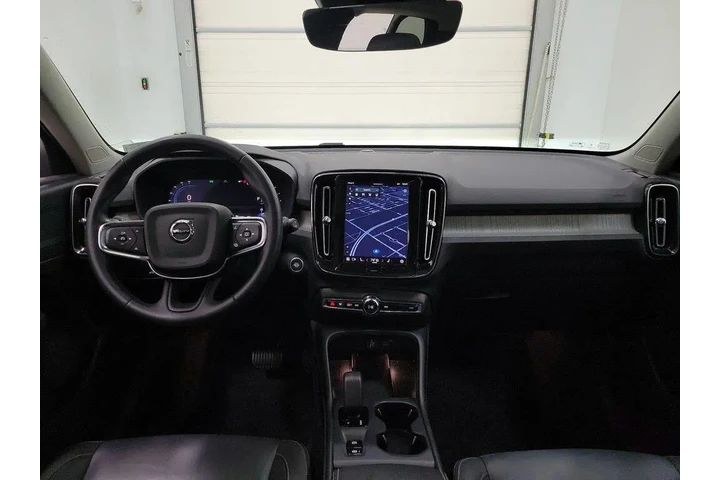 $30998 : Volvo XC40 2024 AWD B5 Core image 9