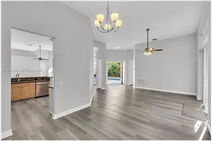 $5900 : Rental property with 5 bedro image 10