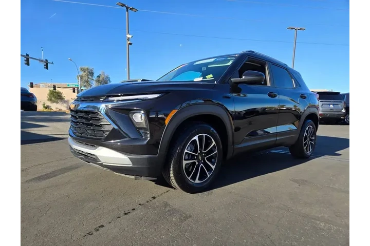 $22991 : Chevrolet Trailblazer 2025 L image 2