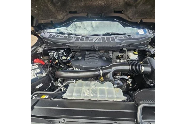 $35888 : Ford F-150 2023 4x4 XLT 4dr image 9